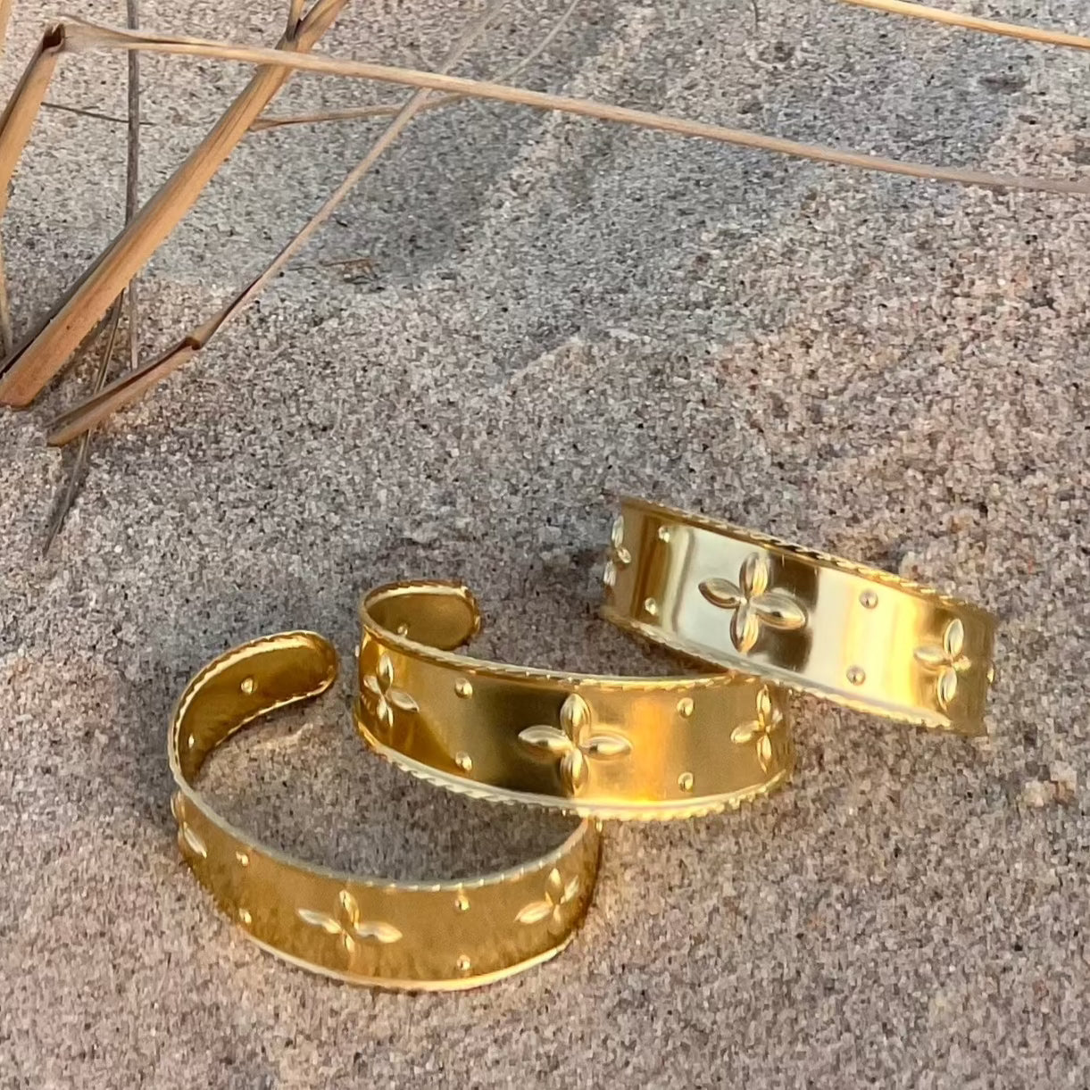 Fleur Gold Cuff