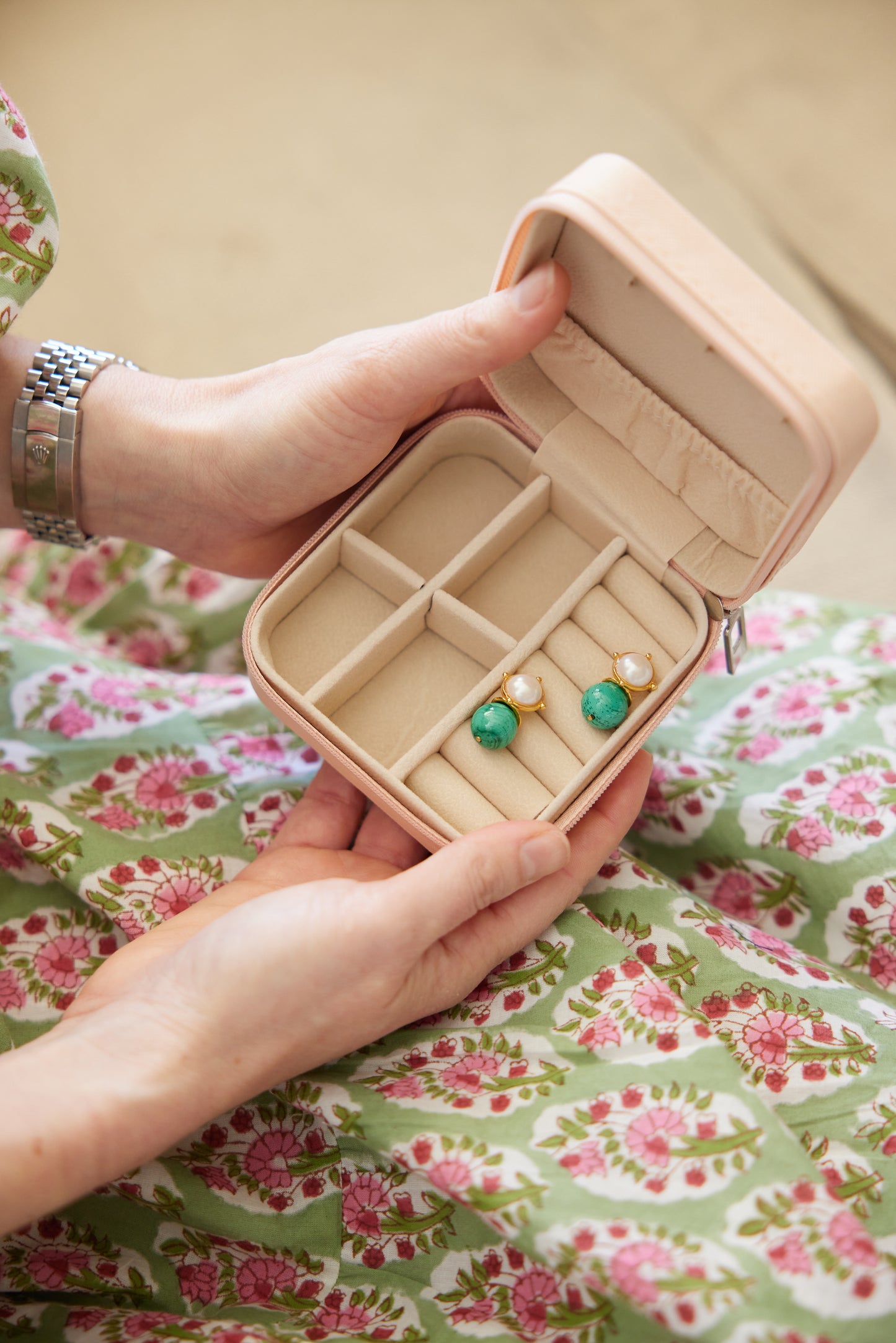 TRAVEL JEWELRY CASE