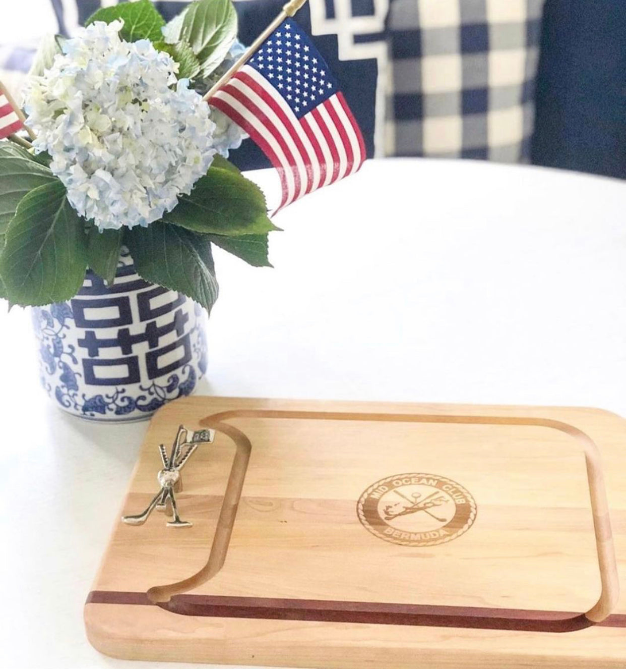 ONE HANDLE APPETIZER BOARD