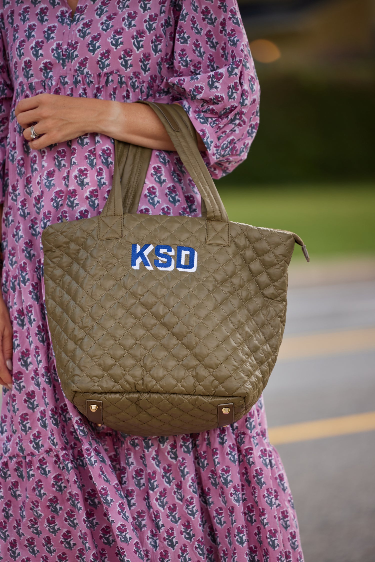 PERSONALIZED QUILTED TOTE – The Monogram Corner