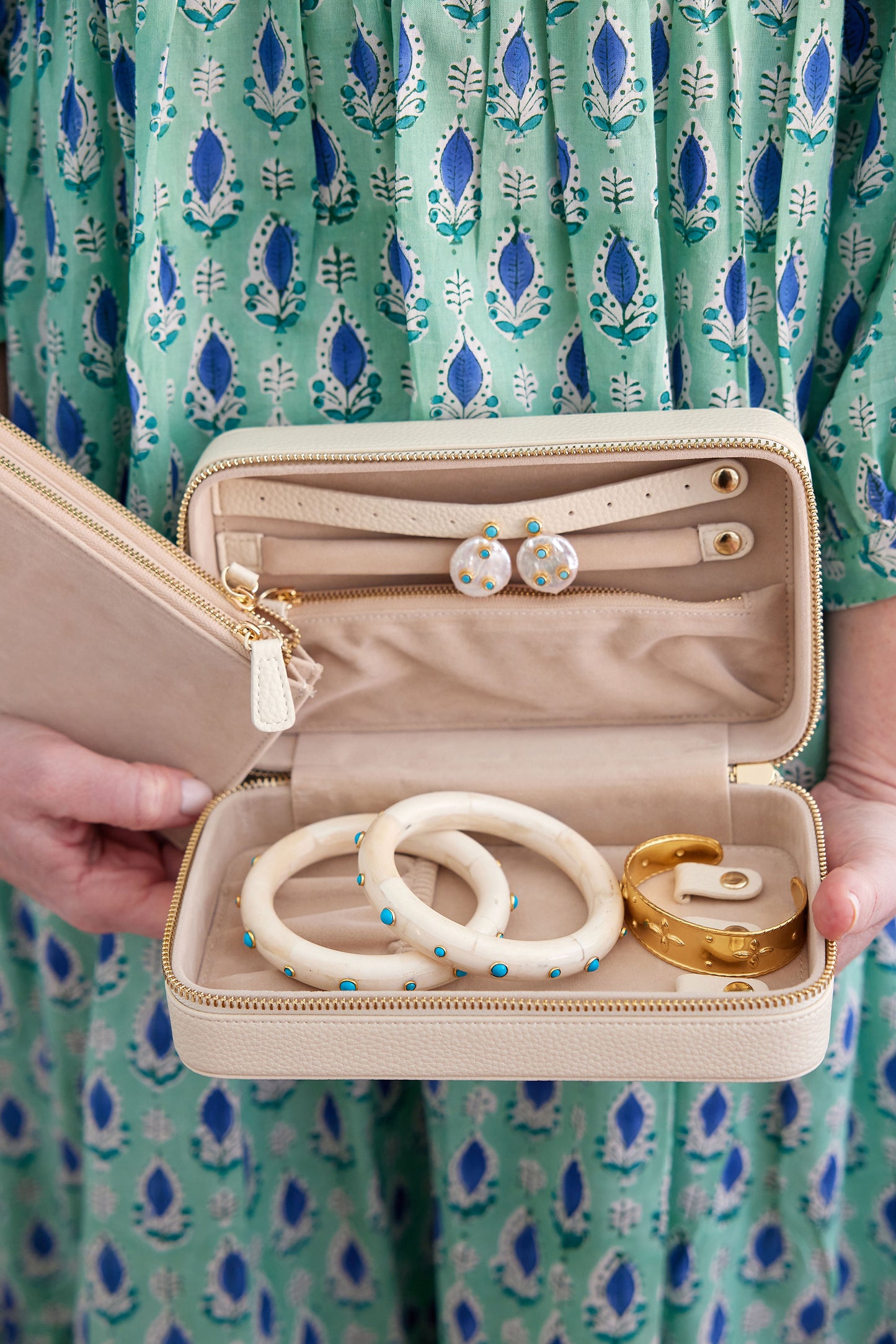 Jumbo Travel Jewelry Case