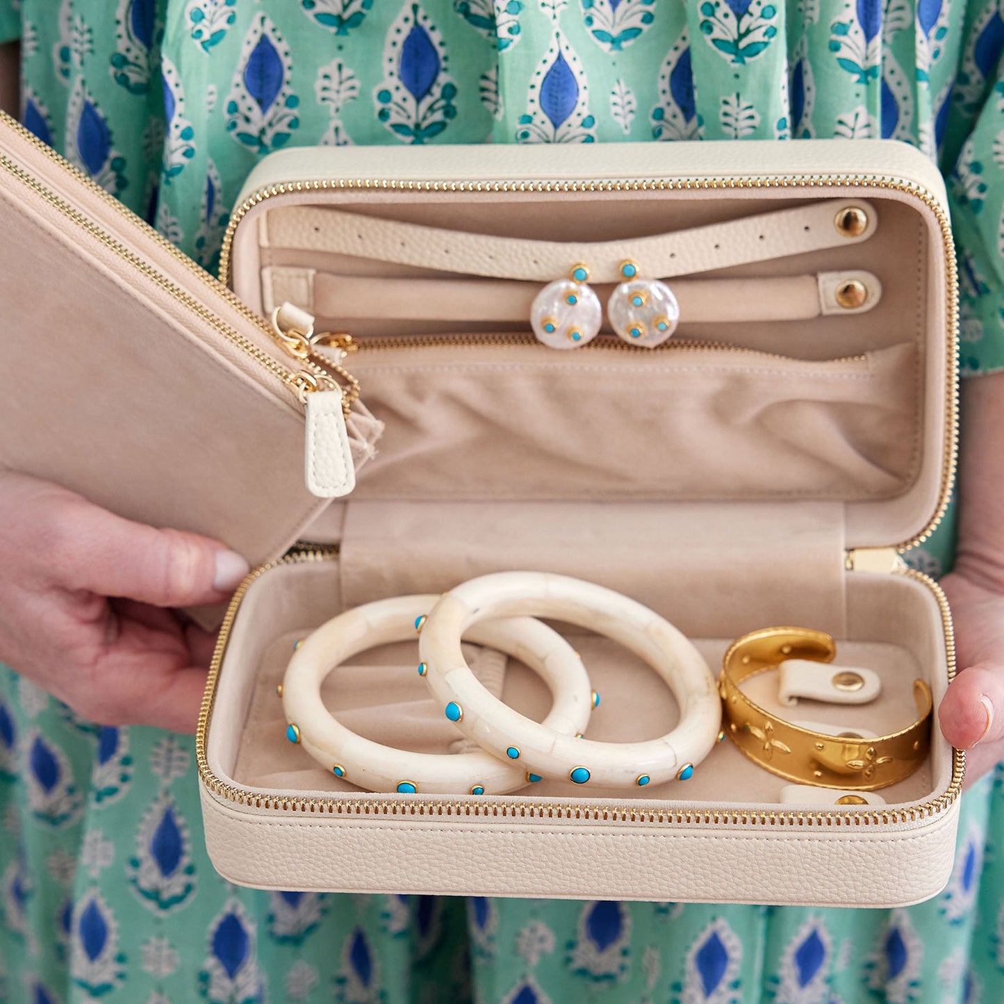 Jumbo Travel Jewelry Case